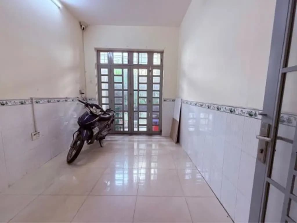 Main-Bán nhà phố Vinhomes Hóc Môn 4 tầng BTCT mới đẹp, ở được ngay-4