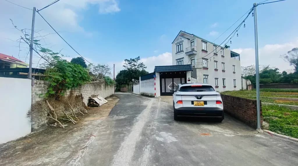 Main-Bán Đất 100m2 có sẵn 100 m2 thổ cư giá 2 tỷ tại Đường Quốc Lộ 21A Xã Bình Yên Huyện Thạch Thất Hà Nội-0