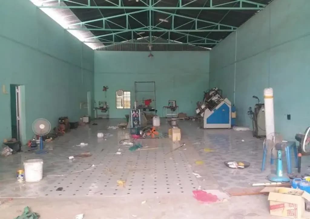 Main-NHÀ XƯỞNG CHO THUÊ NẰM PHƯỜNG AN PHÚ ĐÔNG QUẬN 12 DT: 150M GIÁ 13 TRIÊU/THÁNG LH: 0944977229-1