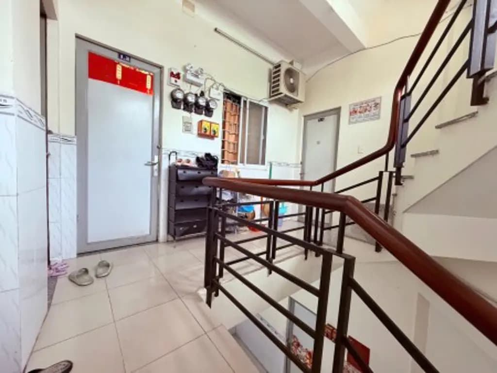 Main-Bán nhà phố Vinhomes Hóc Môn 4 tầng BTCT mới đẹp, ở được ngay-3