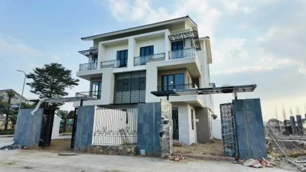 Main-Rổ hàng biệt thự sông F0, đón sóng khu CNC Phù Đổng, giá chỉ 80 triệum2, vay 24 tháng 0 gốc lãi-1