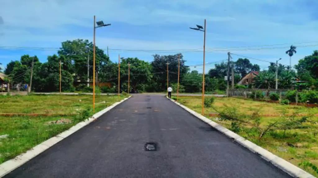 Main-Cần bán gấp lô đất mới, đẹp Hòa Tiến, Hòa Vang, đường nhựa 5m5, giá hời, ở nơi thuận tiện-0