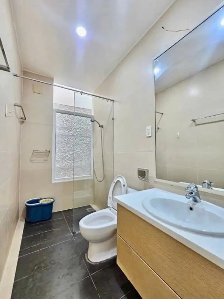 Main-Cho thuê nhà phố rộng thoáng mục đích ở hoặc kết hợp văn phòng-7
