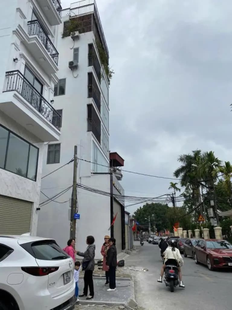 Main-Bán nhà mặt phố Mai Phúc, Long Biên. 61m2 x 7T kinh doanh, ô tô tránh. 14 tỷ.-0