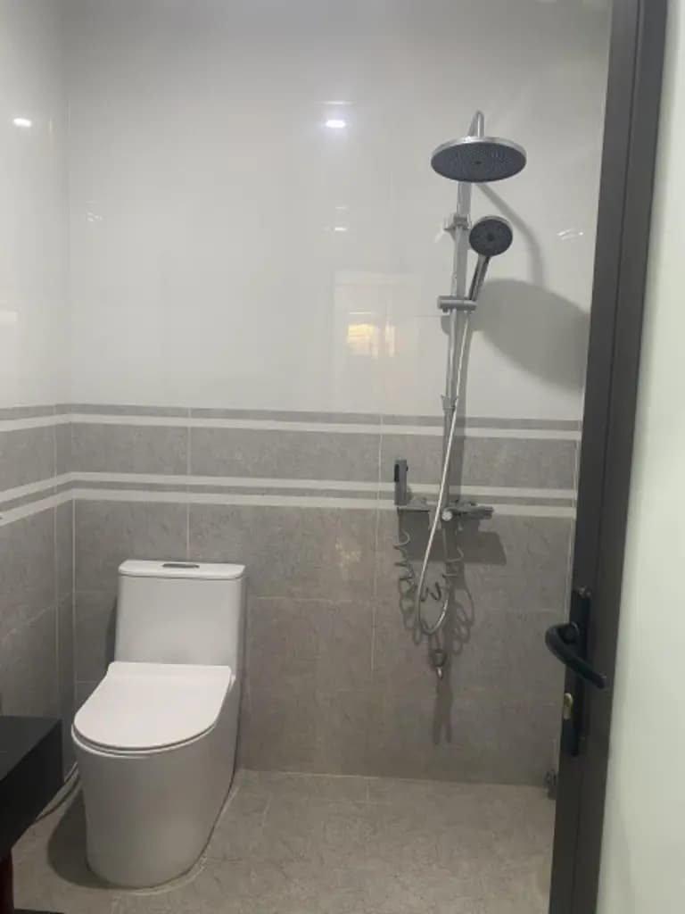 Main-Cho thuê căn hộ TT 65m² Lô góc thoáng mát, phố Tông Đản, Hoàn Kiếm, 2p đi bộ ra Hồ Gươm, nhà hát lớn-2