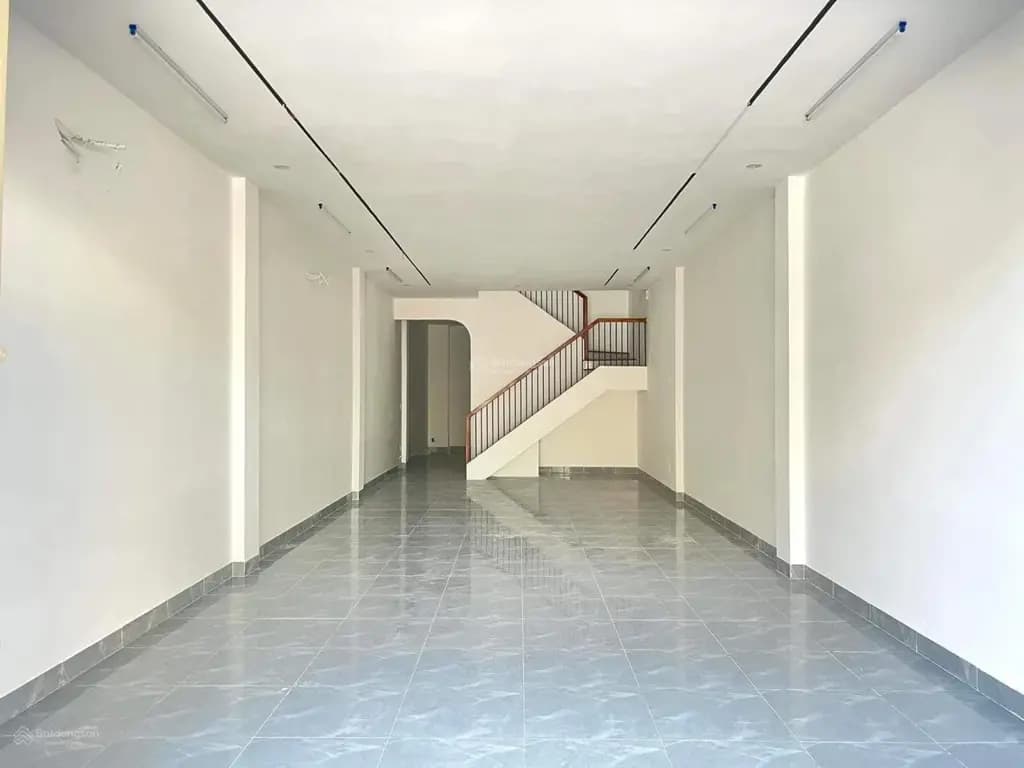 Main-CHO THUÊ NHÀ 3 TẦNG TRỐNG SUỐT – MẶT TIỀN LÊ QUẢNG CHÍ, HÒA XUÂN-3
