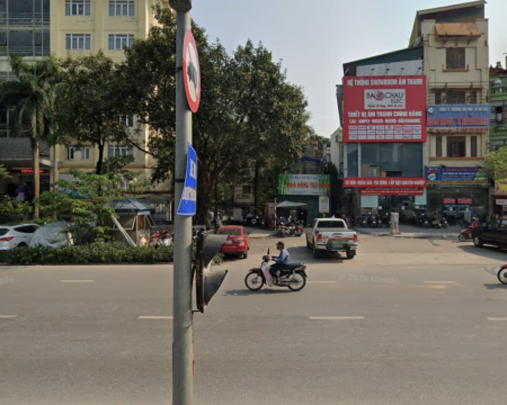 Main-Cho thuê nhà mặt phố Trần Khát Chân, 150 triệu, 80m2, 2 tầng, 2WC, mặt tiền 10m-1