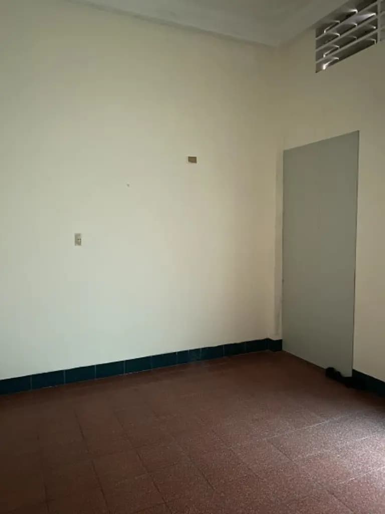 Main-Cho thuê nhà mặt tiền nguyên căn đường Nguyễn Trung Trực, DT 5X16m, 1 trệt 2 lầu, vị trí trung tâm.-6