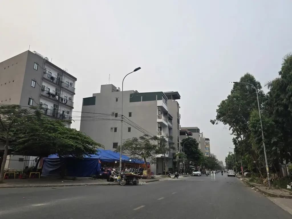 Main-Bán đất 2 lô liền nhau chu mẫu 2. Trục chính đường 40m. Kinh doanh tốt. Diện tích 272m mặt tiền 20.7m hướng tây & nam. Phường nam sơn tỉnh bắc ninh-1