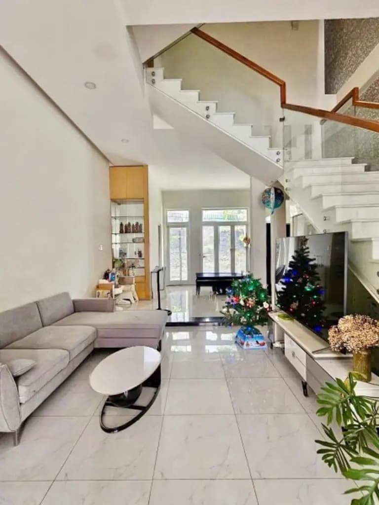 Main-Cho thuê nhà phố rộng thoáng mục đích ở hoặc kết hợp văn phòng-1