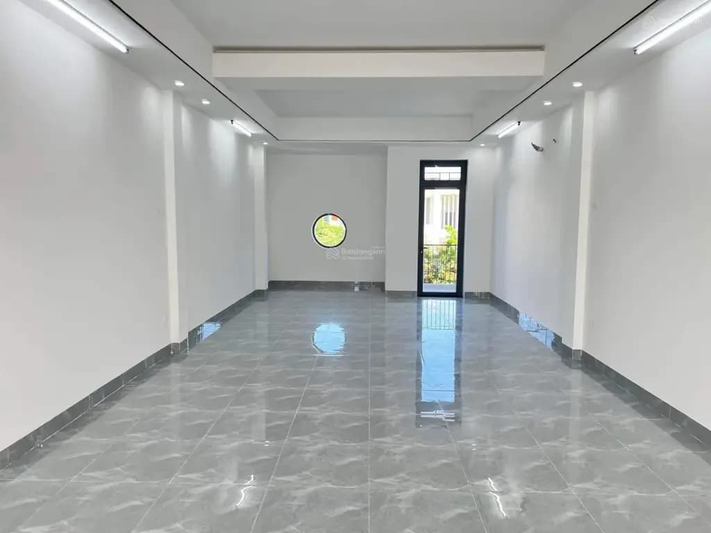 Main-CHO THUÊ NHÀ 3 TẦNG TRỐNG SUỐT – MẶT TIỀN LÊ QUẢNG CHÍ, HÒA XUÂN-2