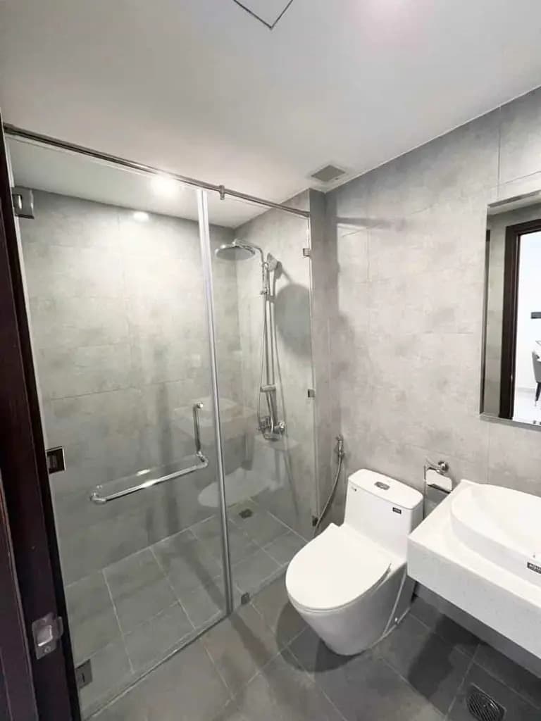 Main-Cần bán gấp căn hộ CARILLON 2 Q.TÂN PHÚ, 2 tỷ, 66m2, 2PN 2WC, nội thất cơ bản, thoáng mát, SHR-5