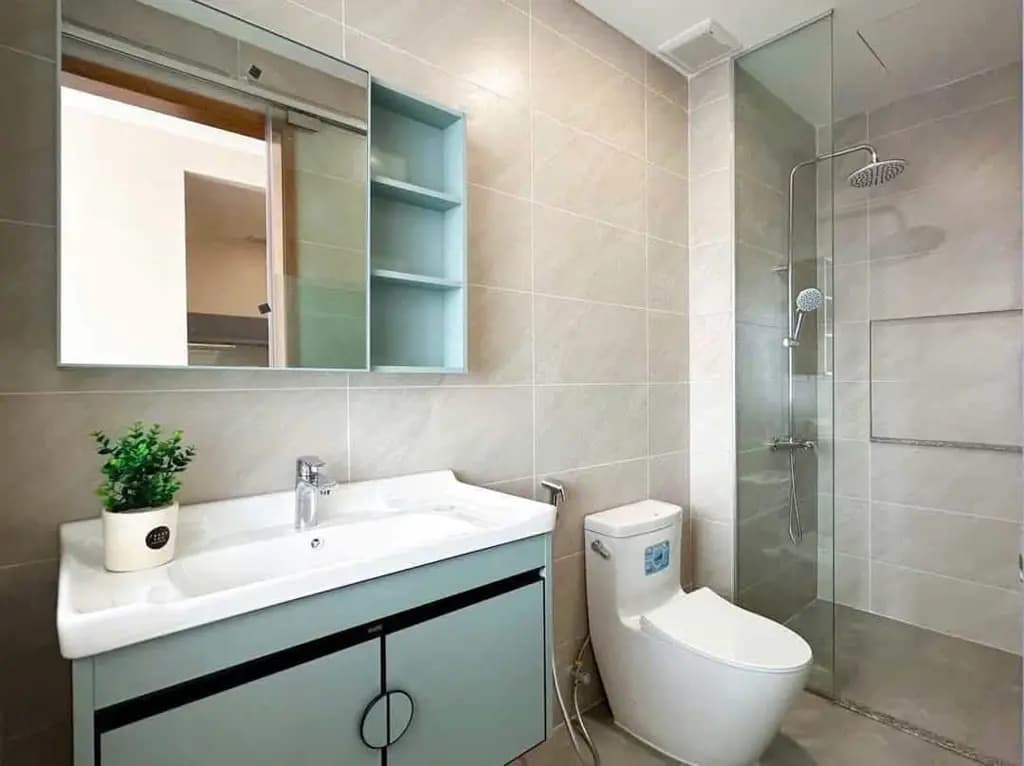 Main-Cần bán gấp căn hộ CARILLON 2 Q.TÂN PHÚ, 2 tỷ, 66m2, 2PN 2WC, nội thất cơ bản, thoáng mát, SHR-4