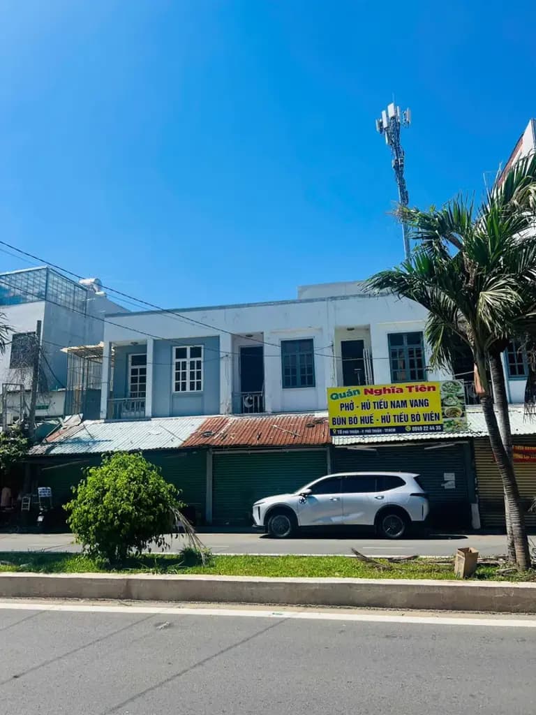 Bán nhà MT đường Phú Thuận , Q7. dt 20x10m 1 lầu . hiện tại xây 4 căn , vị trí vàng KDBB. Giá 29,5 tỷ
