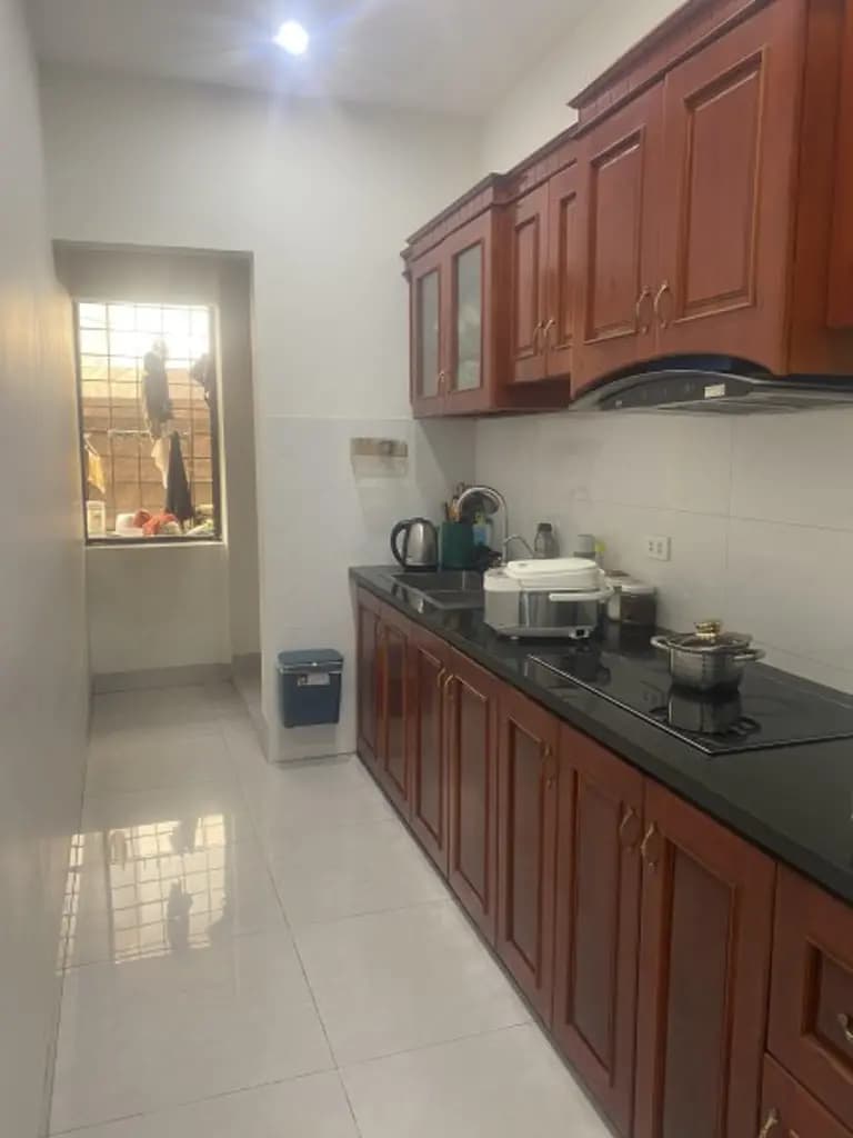 Main-Cho thuê căn hộ TT 65m² Lô góc thoáng mát, phố Tông Đản, Hoàn Kiếm, 2p đi bộ ra Hồ Gươm, nhà hát lớn-1