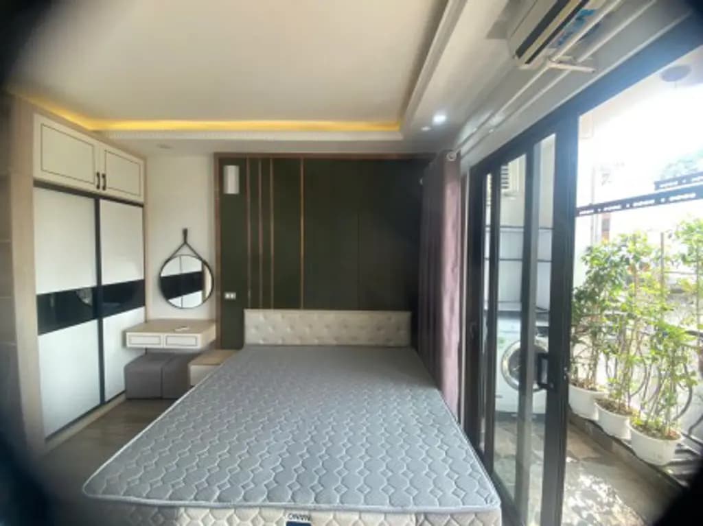 Main-Cho thuê Căn hộ chung cư mini Full đồ cao cấp. Ban công View Hồ Tây cực Chill. Chỉ 7tr-8