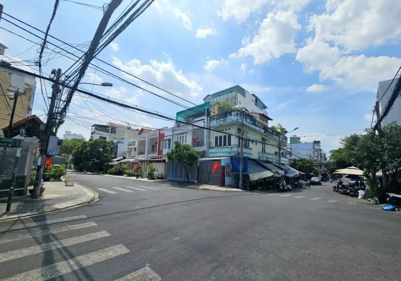 Bán Nhà MT đs 13 P Tân Kiểng. Dt: 6,1x18m 1 trệt 2 lầu. vị trí đẹp Giá 19tỷ. LH: 0942.18.38.68 Huy