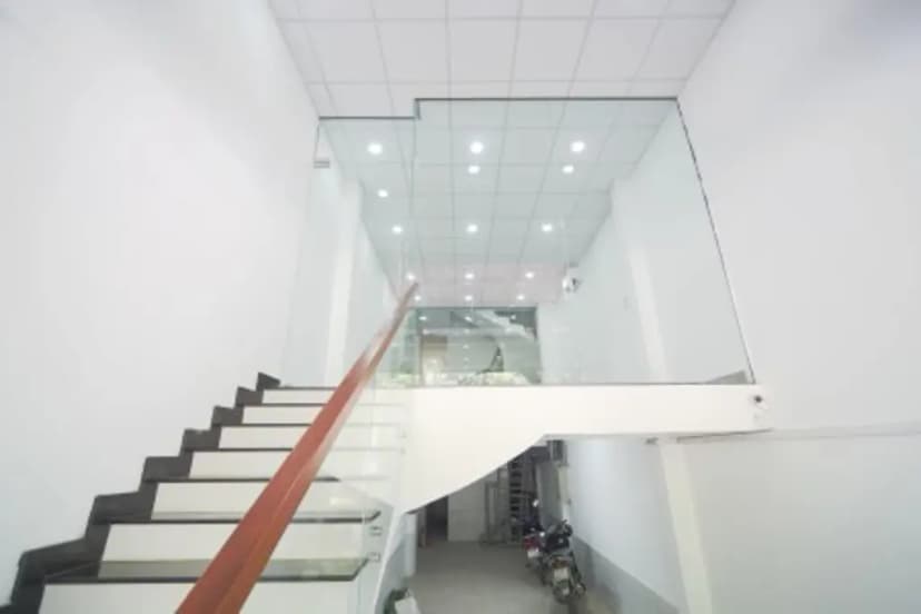 Cho thuê văn phòng (16-40m2) ngay Trung Tâm Triển Lãm Tân Bình, Ngã 4 Bảy Hiền.