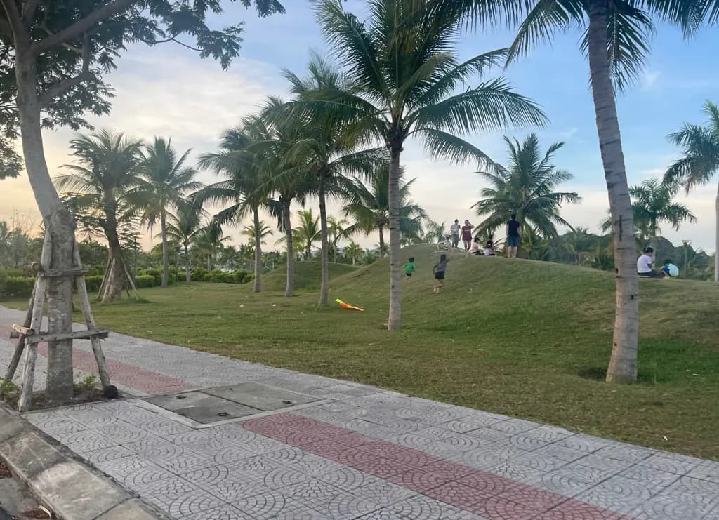 Main-LÔ GÓC – 154M2 | NGANG 9,5M | CẠNH CÔNG VIÊN BỜ SÔNG NAM HÒA XUÂN-1