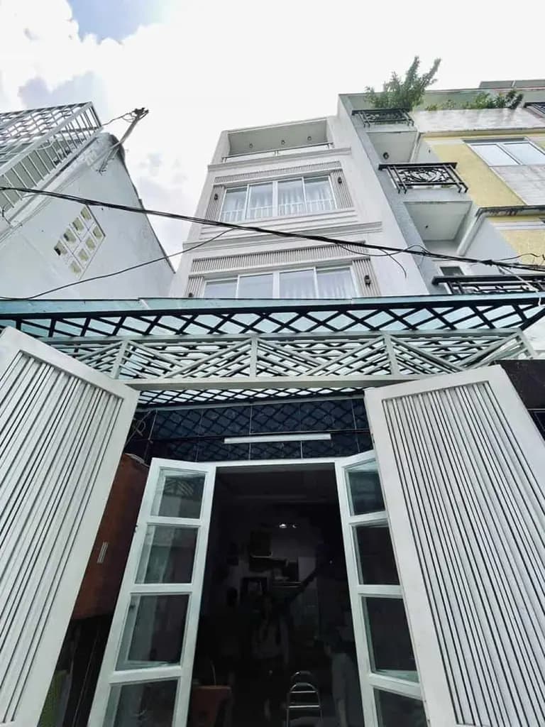 Bán gấp nhà 2TỶ 150 DT 41m2 , 5 PN  Yên Thế P2 Tân Bình , sổ hồng riêng
