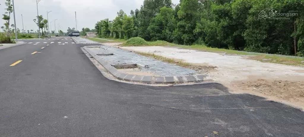Main-Bán gấp: lô góc 224m2 đất đấu giá Hàn Lạc, Phú Thị, Gia Lâm đường 15m thông các ngả-3