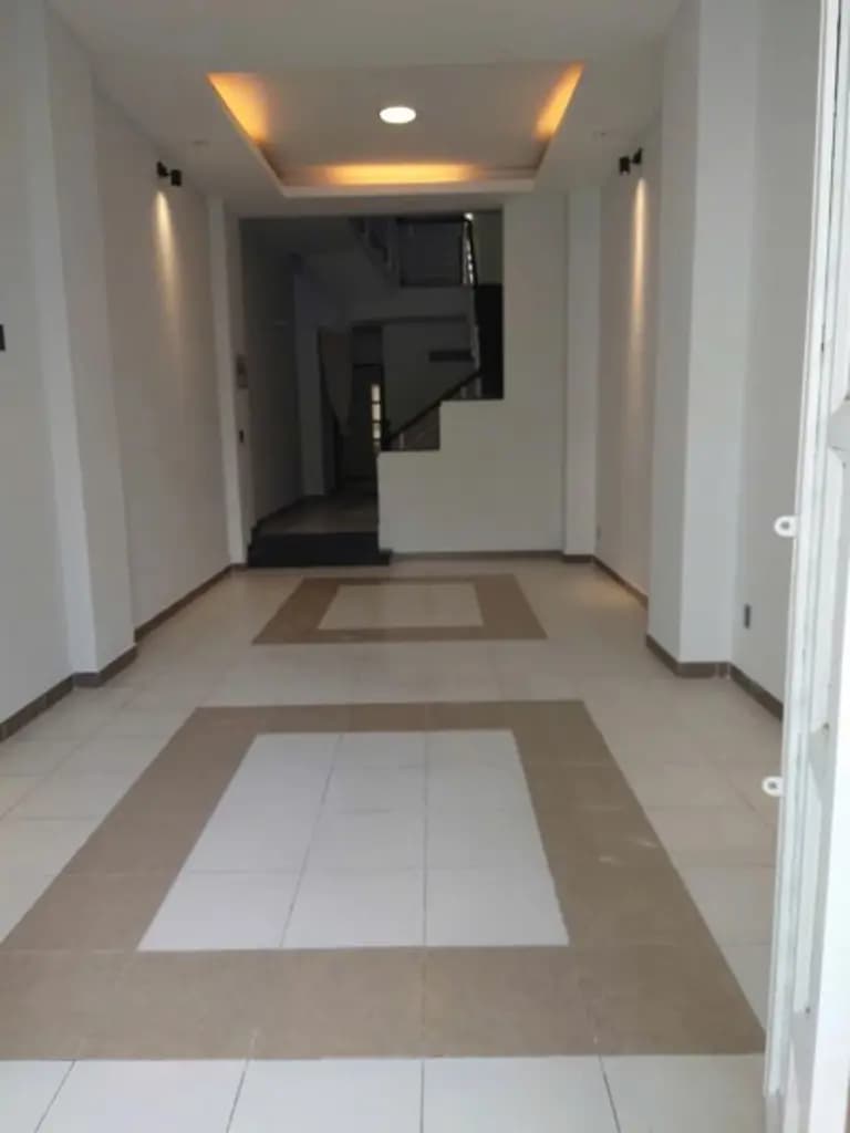 Main-Nhà cho thuê nguyên căn.Diện tích 4x23-3
