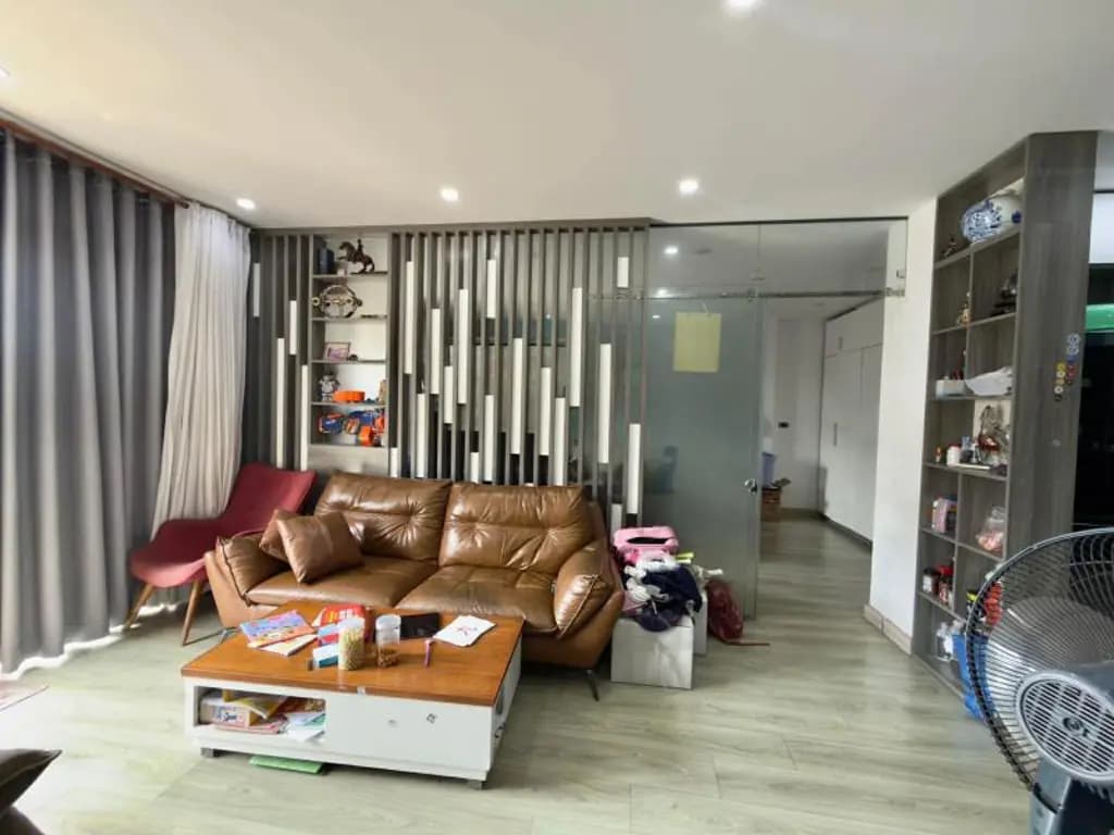 Main-Bán gấp! nhà 5 tầng ngay sân bay, 183m2, ngang 7m, sổ vuông. sẵn 18 chdv cho thuê. pháp lý chuẩn.-8