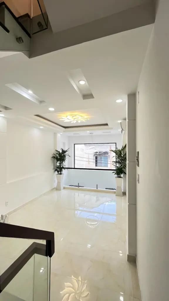 Main-Bán nhà mới 5 tầng đã có nội thất kế chợ phạm văn hai , giá 7 tỷ tl-2