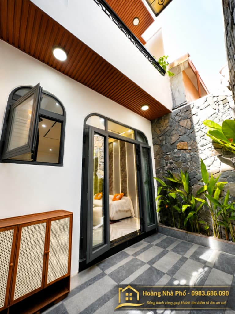 Main-️[Hoàng Diệu - Q.Hải Châu] | Nhỉnh 3 tỷ | Nhà 2 tầng + Nội thất mới tinh | DT: 46m2 (4x11) | 3PN-1