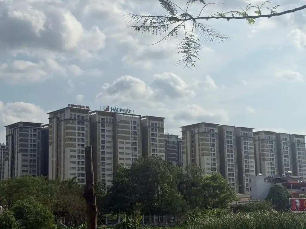 Main-Cho thuê kho phố Xốm, đường Depot Phú Lương xe 10 tấn vào tận nơi DT 120m2. Giá 10 triệu/tháng-0