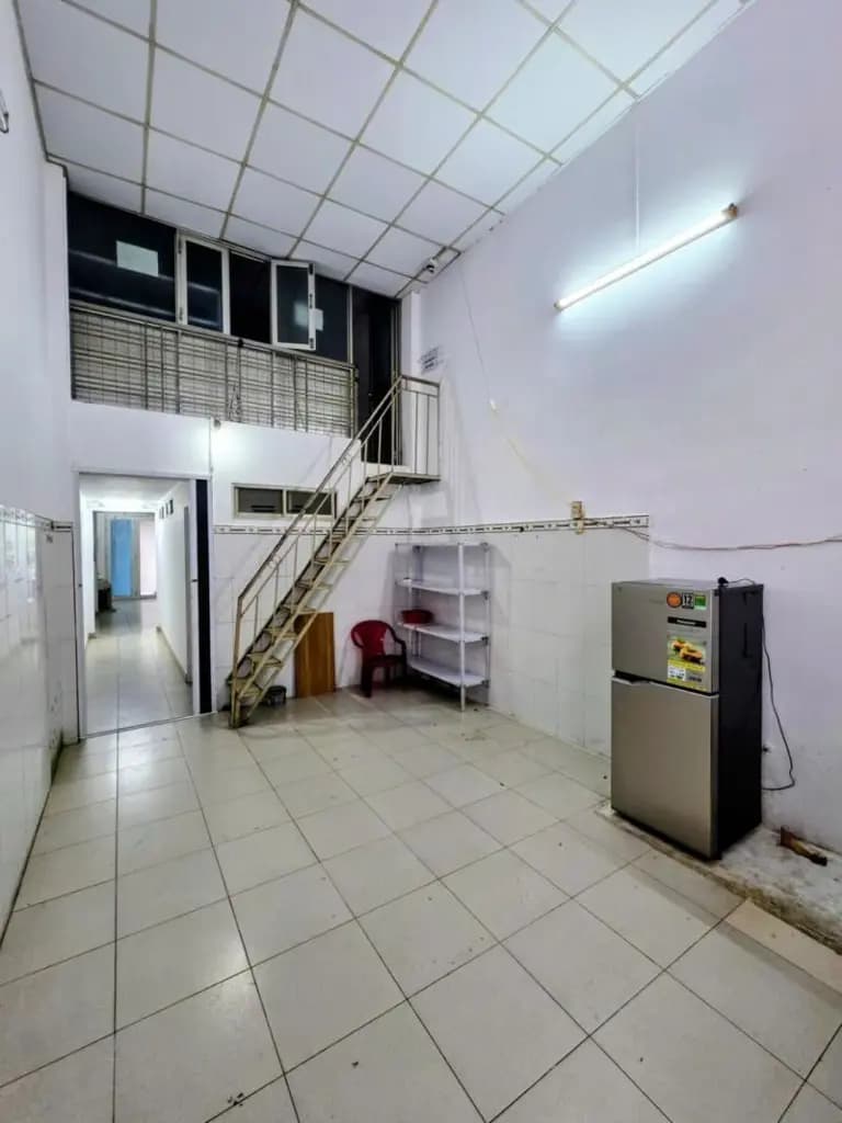 Main-🏡 hàng hiếm ! nhà 5 tầng hxh 8m sát bên nhà ga t3, giá : 9 tỷ tl-9