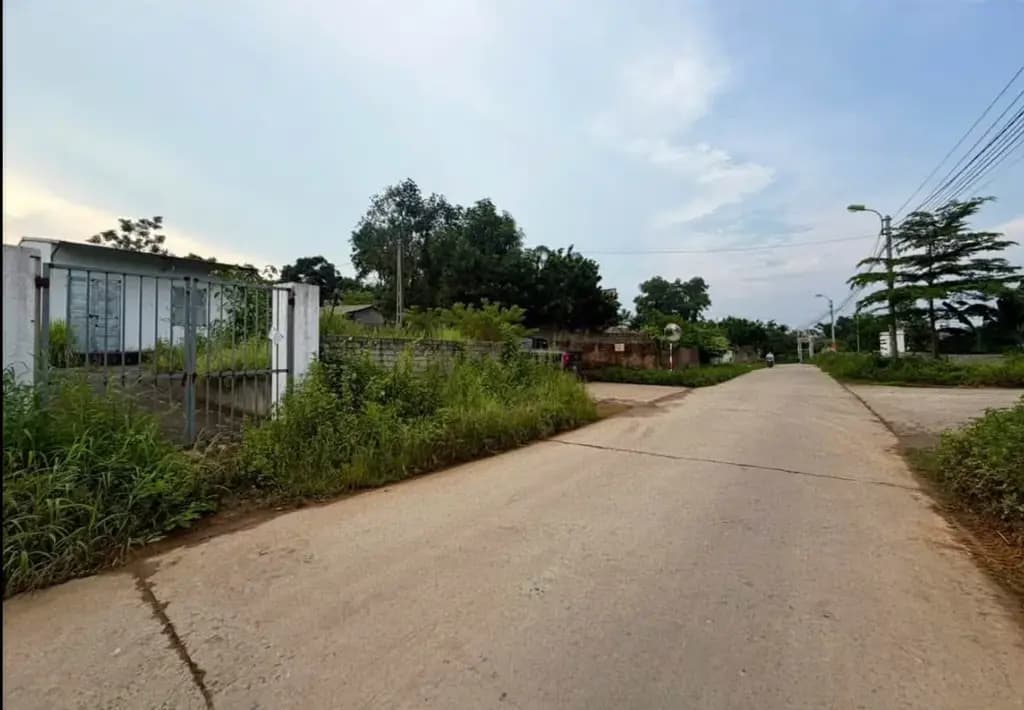 Main-Bán Đất 100m2 có sẵn 100 m2 thổ cư giá 1.3 tỷ tại Phường Xuân Khanh Thị xã Sơn Tây Hà Nội-0