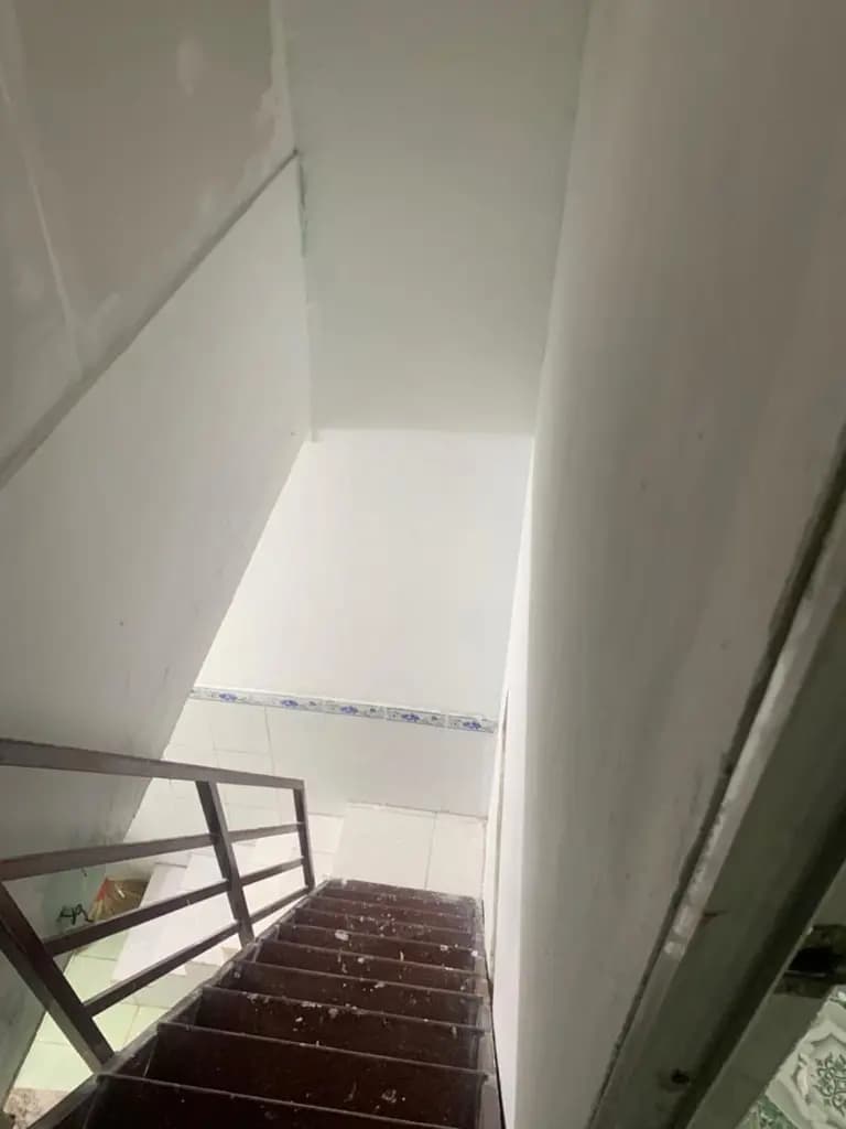 Main-🔥 nhà nhỏ đẹp đông hưng thuận q12 – 2pn – 2 tầng – 30m ra đường xe hơi – sổ hồng riêng-2