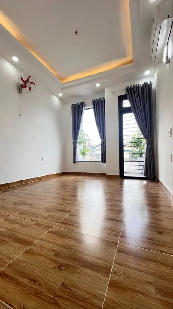Main-Bán nhà mới 5 tầng đã có nội thất kế chợ phạm văn hai , giá 7 tỷ tl-3