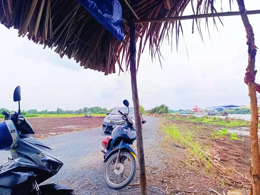 Main-Bán Lô Gốc Đất vườn 2 MT Sông Vàm Cỏ Đông 2570m2 giá 4.2 tỷ tại Xã Thạnh Lợi Huyện Bến Lức Long An-4