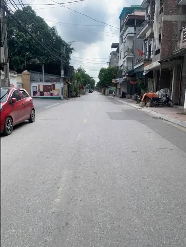 Main-Bán Đất 100m2 có sẵn 100 m2 thổ cư giá 1.3 tỷ tại Phường Xuân Khanh Thị xã Sơn Tây Hà Nội-1