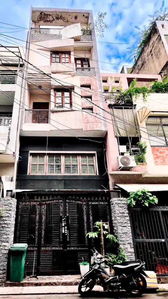 🏡 hàng hiếm ! nhà 5 tầng hxh 8m sát bên nhà ga t3, giá : 9 tỷ tl