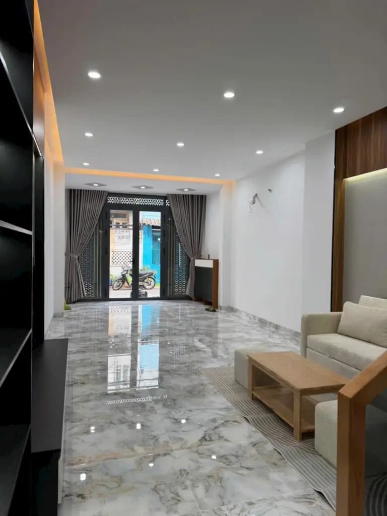 Main-Bán nhà tân phú ngay hoà bình 4x18, giáp trung tâm chỉ nhỉnh 8 tỷ-8