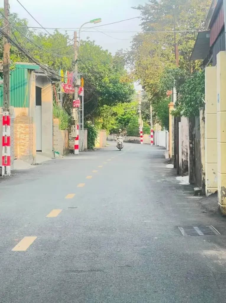 Main-Bán Đất 100m2 có sẵn 100 m2 thổ cư giá 1.6 tỷ tại Phường Xuân Khanh Thị xã Sơn Tây Hà Nội-1