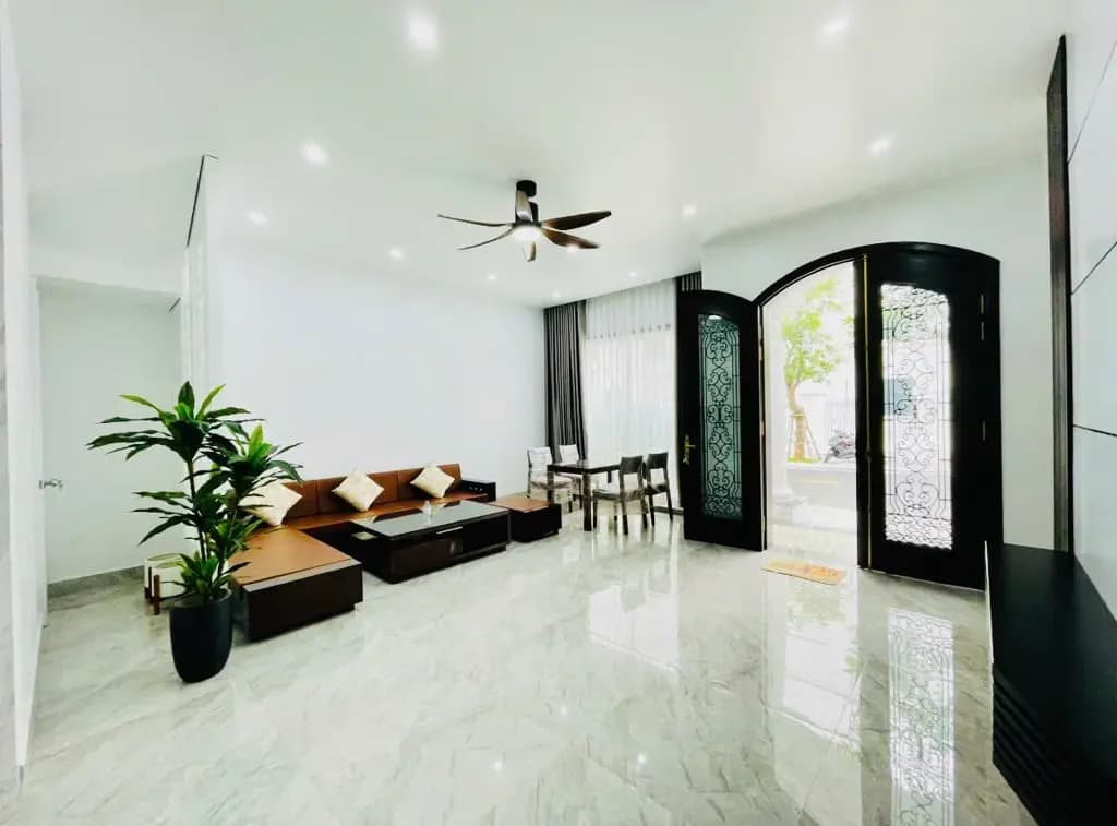 Main-Cho thuê biệt thự Vinhomes Marina - Hải Phòng 5 ngủ full nội thất-2