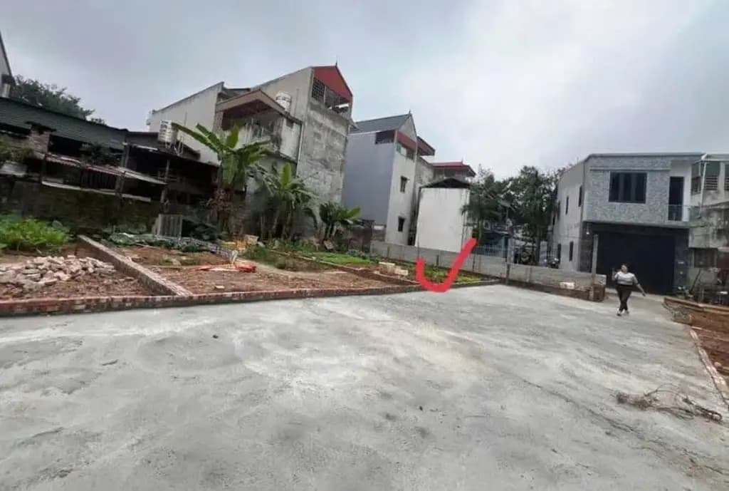 Bán Đất 100m2 có sẵn 100 m2 thổ cư giá 1.6 tỷ tại Phường Xuân Khanh Thị xã Sơn Tây Hà Nội
