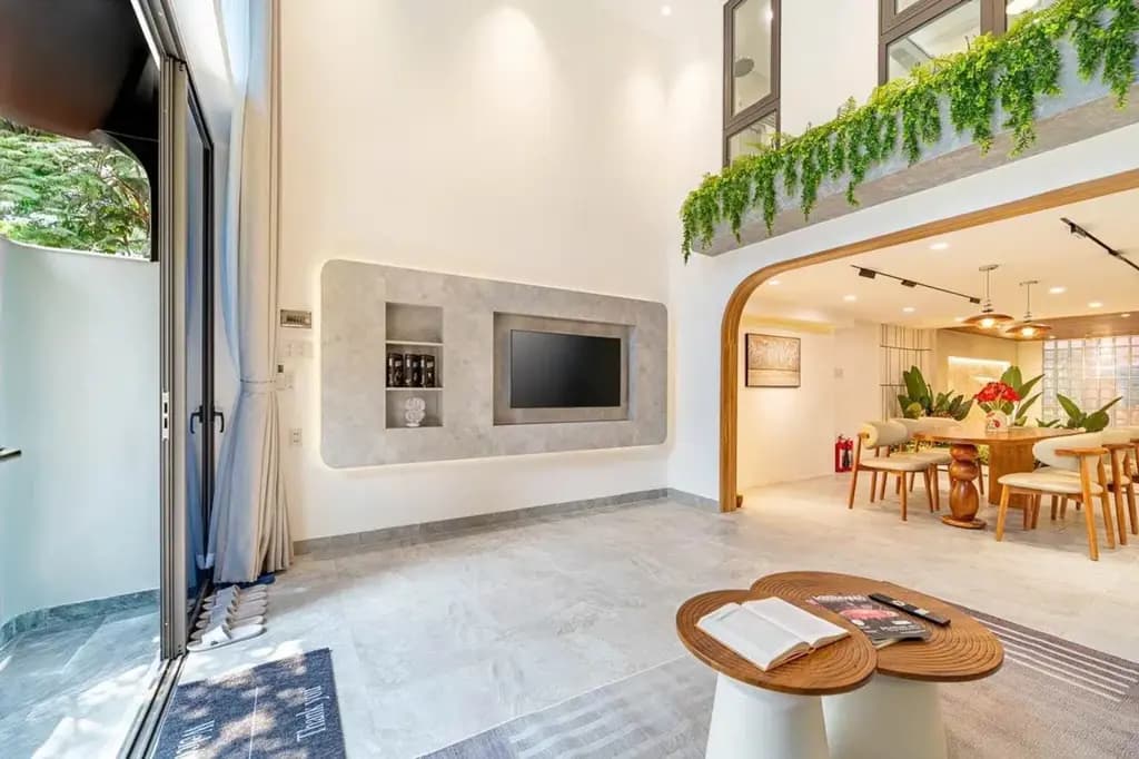 Main-Homestay Ven Biển Mân Thái TP Đà Nẵng , Có Hồ Bơi đẹp , Vị Trí Mặt Tiền , Homestay Mới , chủ vận hành 103tr / tháng 8 Doanh thu Booking . Giá nhỉnh 12tỷ 8 . LH Ms Dung Chị Mập Bán Nhà 0987.631.499-9