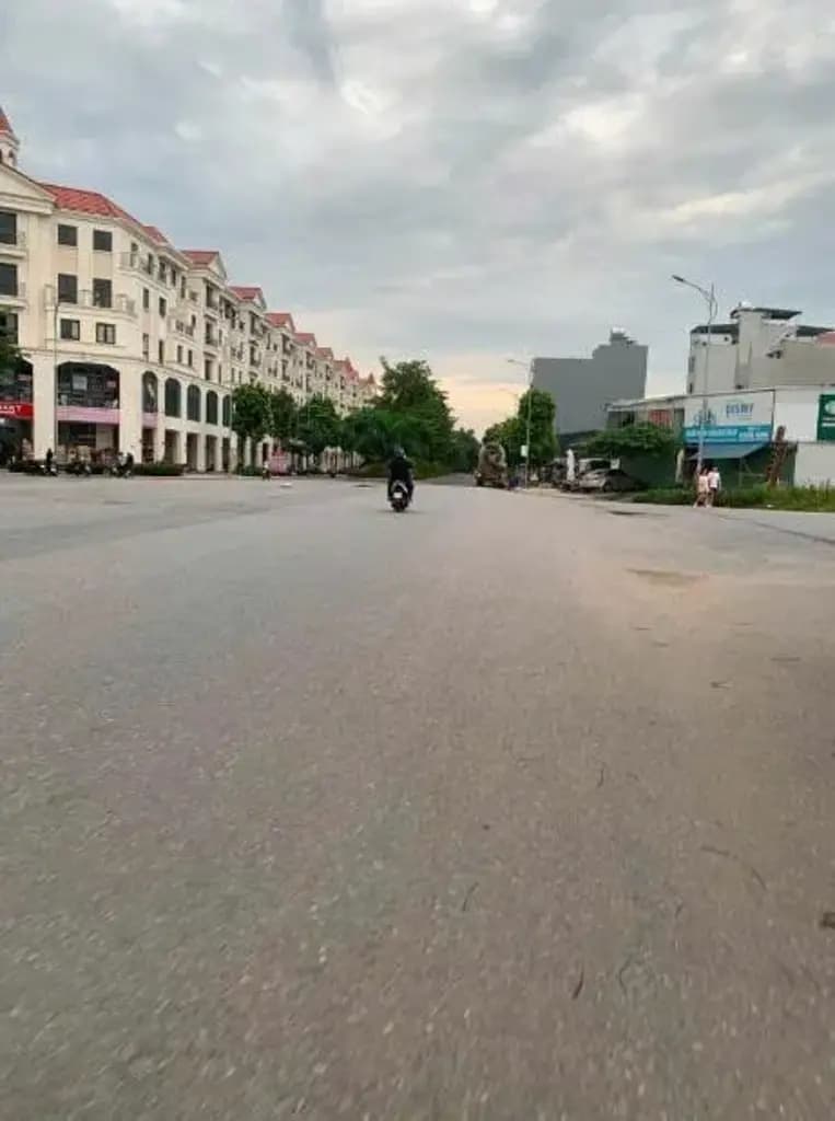 Main-Bán Đất 100m2 có sẵn 100 m2 thổ cư giá 2 tỷ tại Xã Bình Yên Huyện Thạch Thất Hà Nội-0
