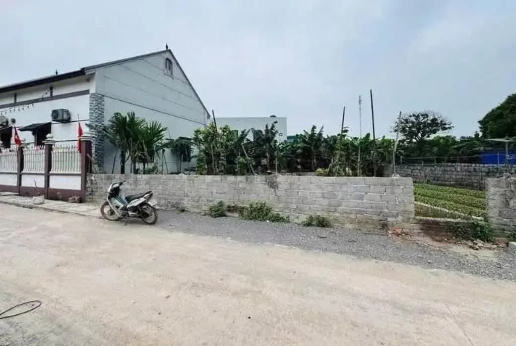 Main-Bán Đất 100m2 có sẵn 100 m2 thổ cư giá 1.6 tỷ tại Xã Bình Yên Huyện Thạch Thất Hà Nội-0