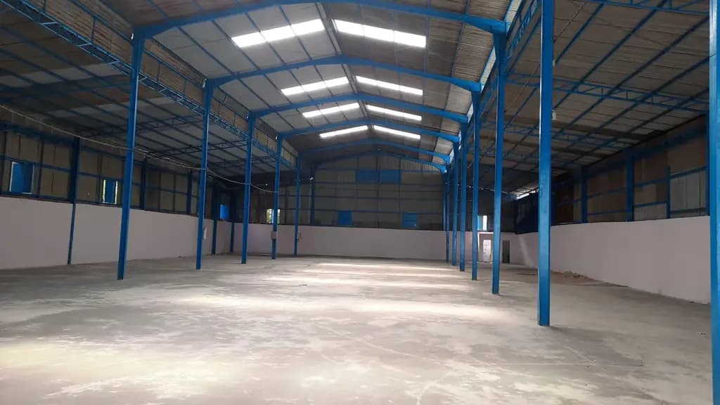 Main-Nhà xưởng cho thuê nằm đường hà huy giáp phường thạnh xuân quận 12 dt: 1400m giá 45 triêu/tháng lh: 0944977229-2