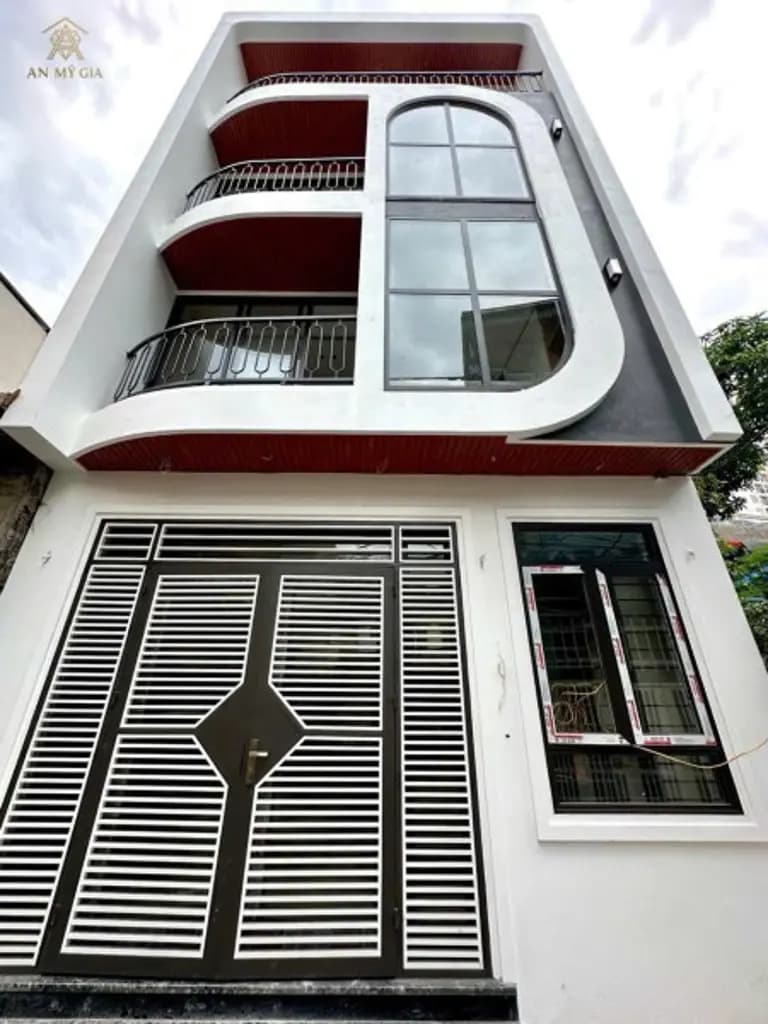 NHÀ MỚI CAO THẮNG – NGÕ Ô TÔ Không phải lúc nào khu Cao Thắng cũng có căn vừa đẹp, vừa dễ mua ntn
