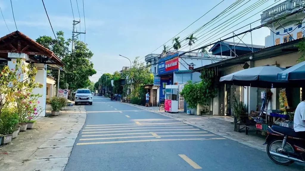 Main-Bán Đất 100m2 có sẵn 100 m2 thổ cư giá 2.5 tỷ tại - Khu công nghệ cao hoà lạc. Dòng tiền đều-2