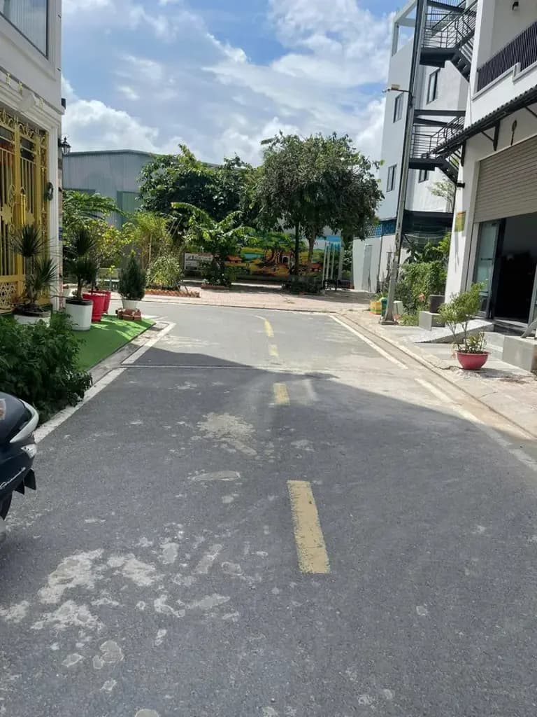Main-Ngang 5.5m siêu hiếm phân khúc 3 tỷ! Đất KDC Tây Lân Bình Tân,đường 7m, xây dựng tự do 1 trệt 3 lầu, kế Phường Tân Tạo-3