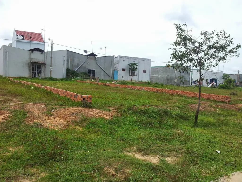 Main-KẸT TIỀN BÁN LÔ ĐẤT 460M2 KCN BECAMEX, NGAY TTHC, MT ĐƯỜNG 24M TIỆN XÂY TRỌ GIÁ 680TR-3