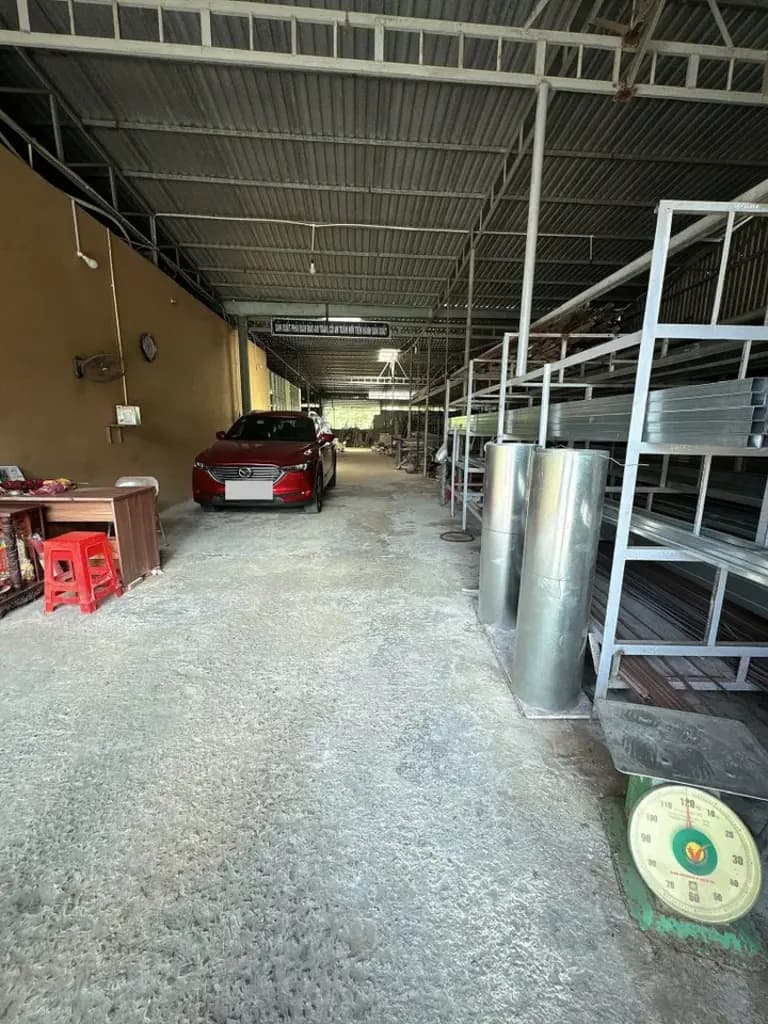 Cho thuê Kho, nhà xưởng 1500m2 có điện 3 pha đường xe tải giá 15 triệu tại Tp Bến Tre